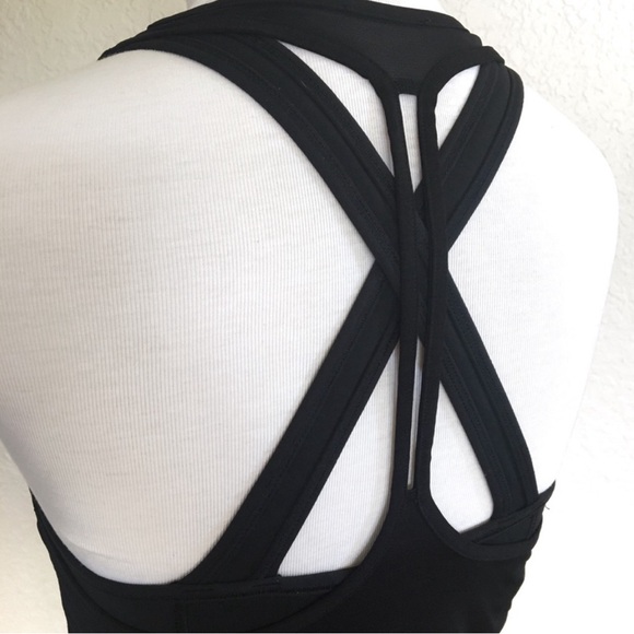 EUC! ATHLETA layered workout tank w bra. Worn max 2-3 times - Picture 4 of 6
